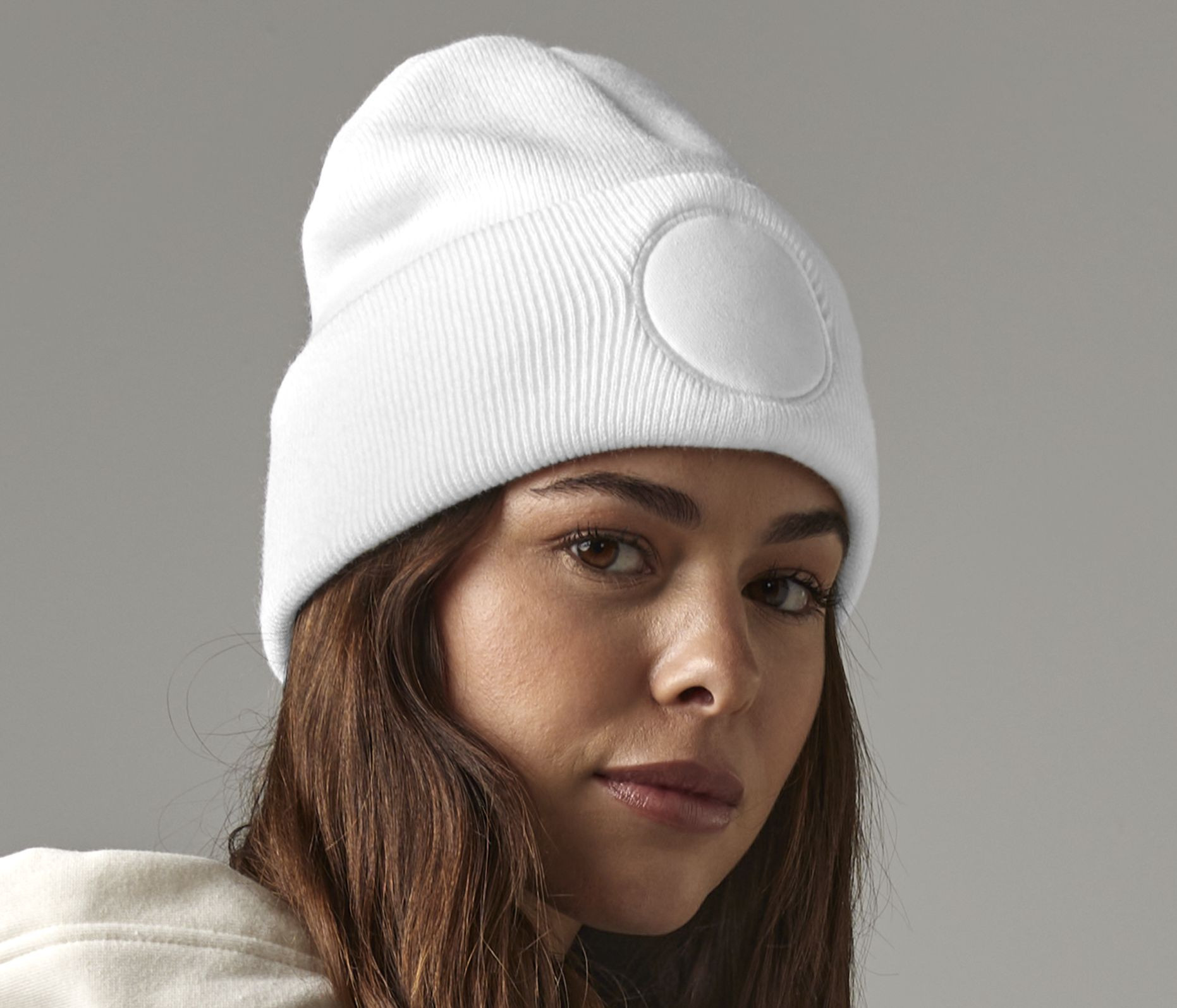 CIRCULAR PATCH BEANIE