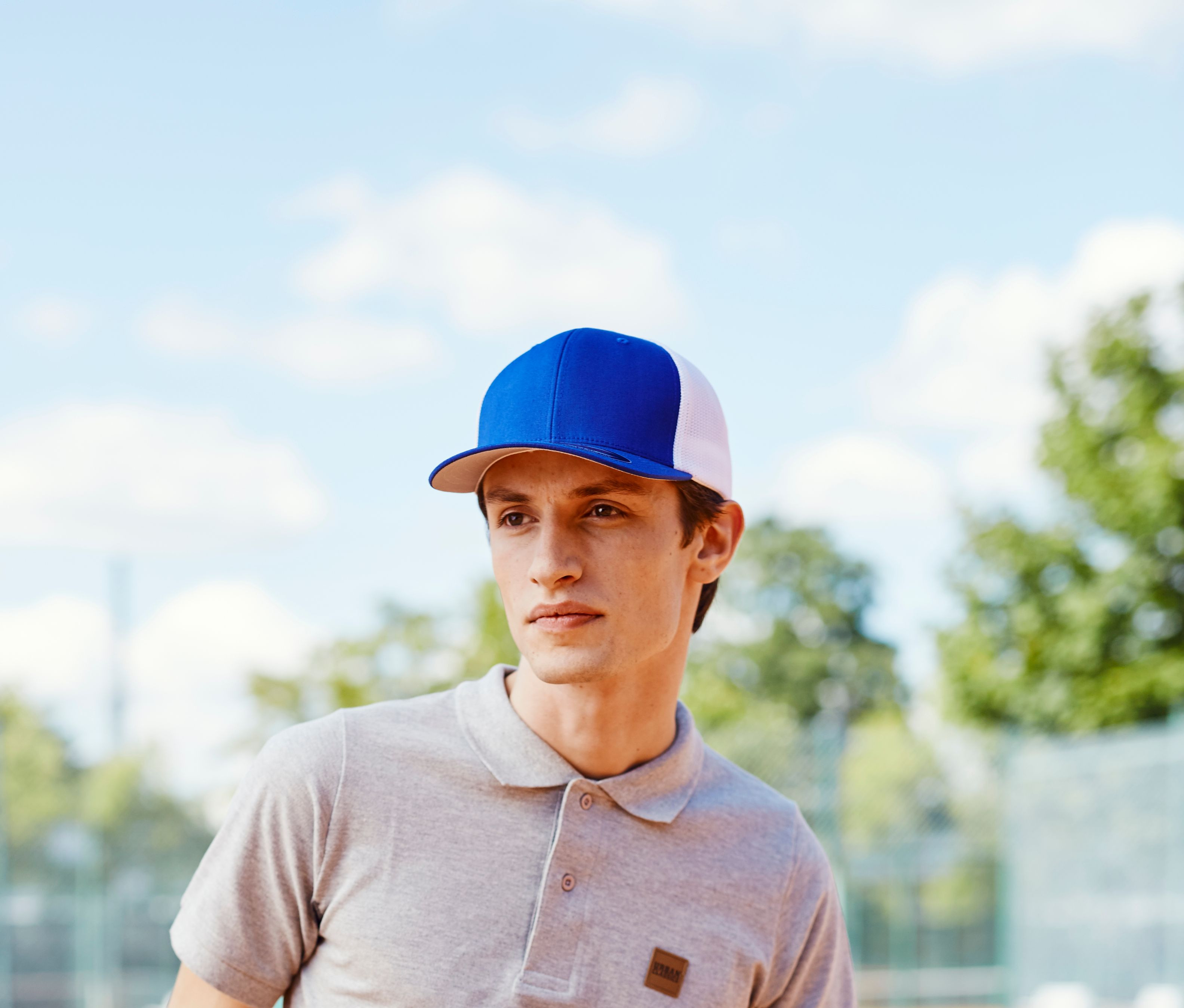 FLEXFIT MESH TRUCKER 2-TONE