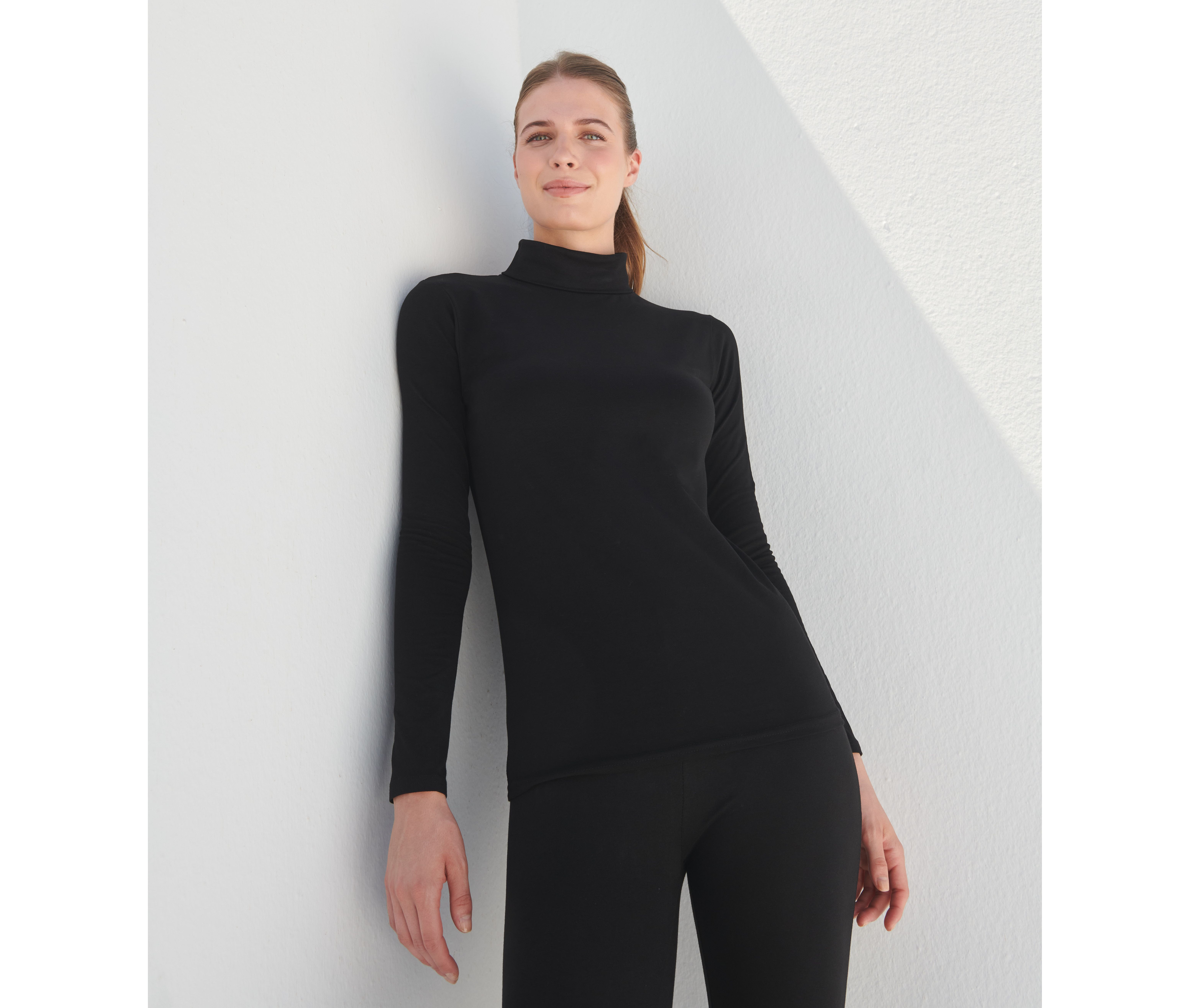 LADIES FEEL GOOD ROLL NECK