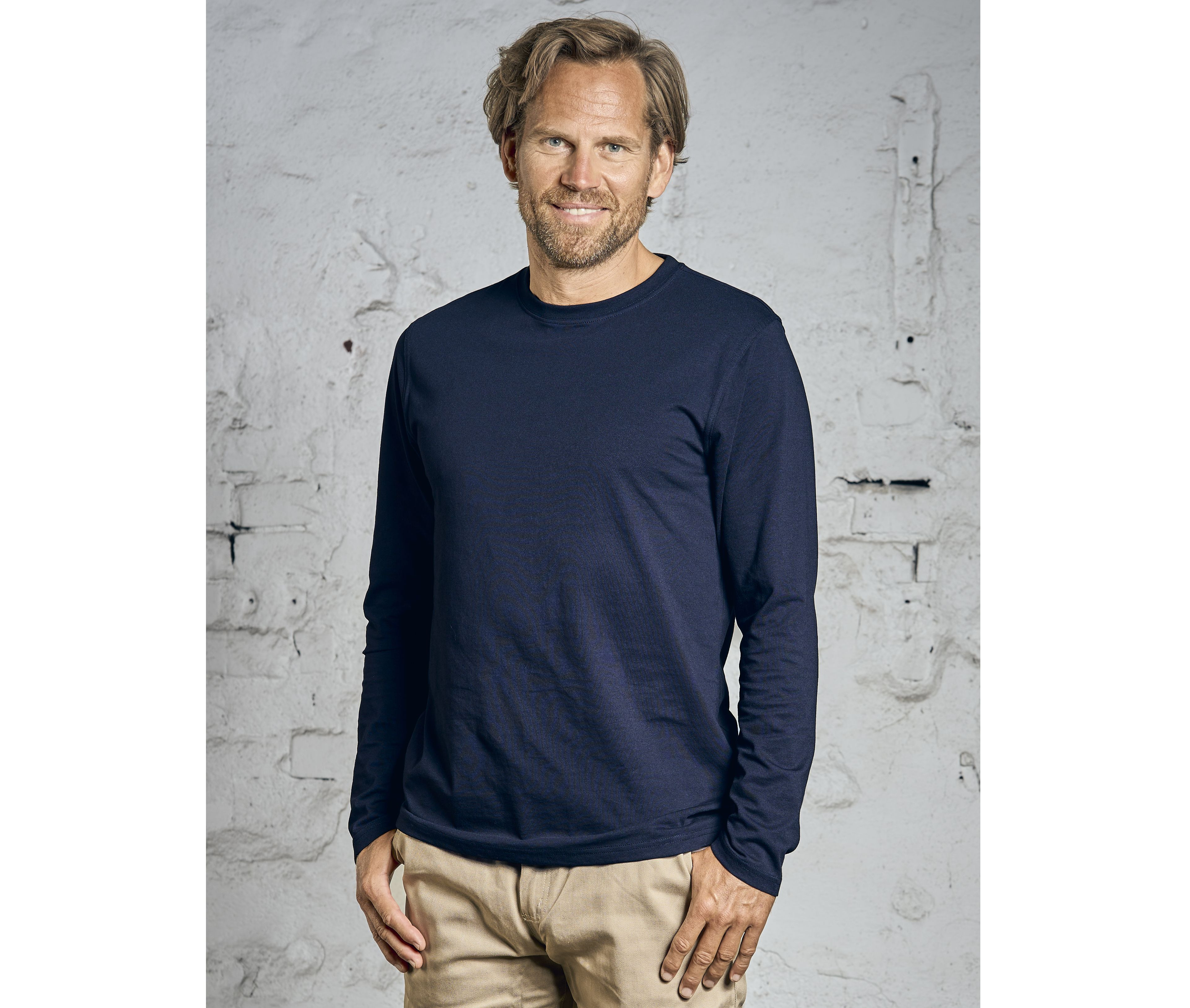 MEN'S LONG SLEEVE T-SHIRT