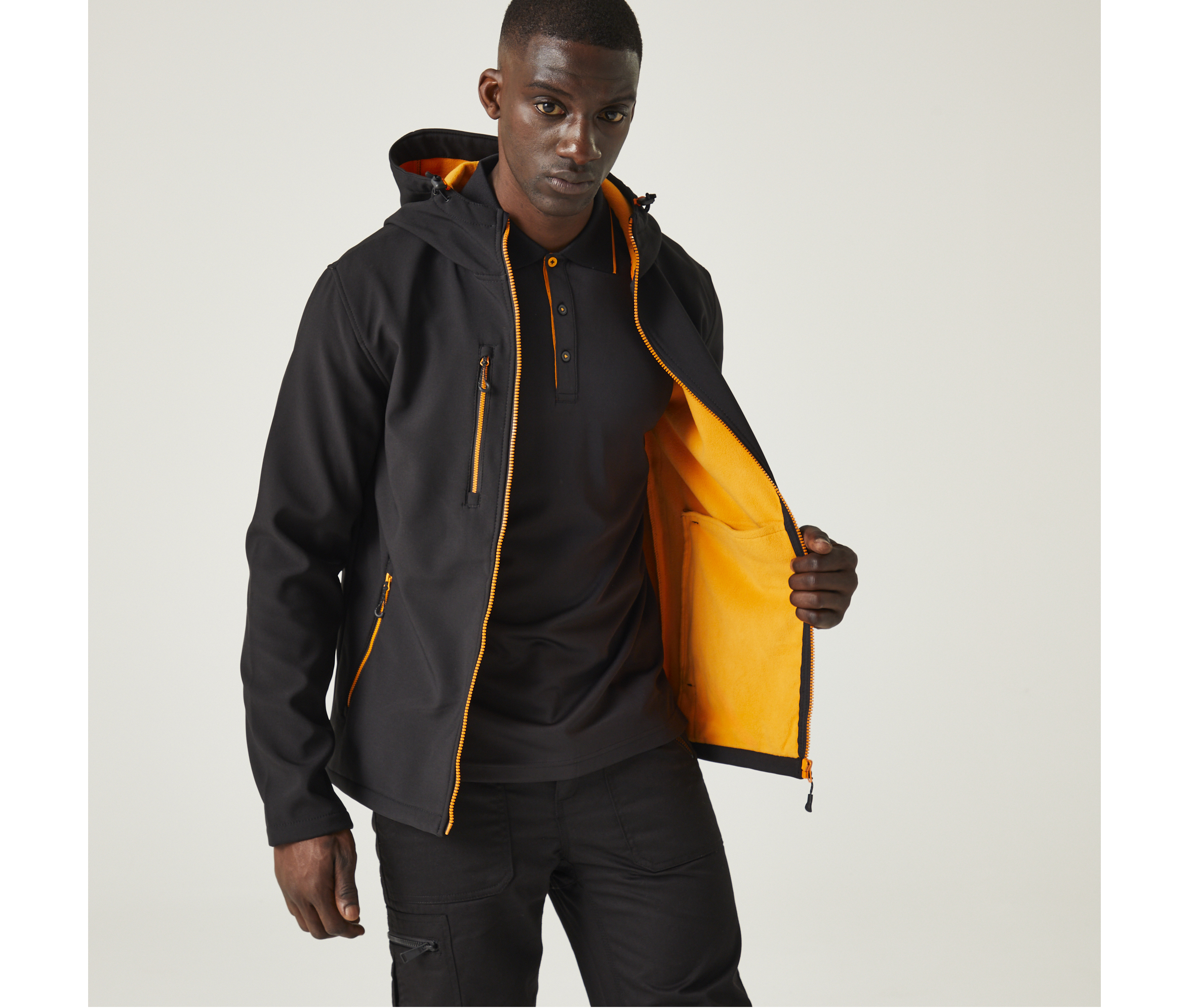 NAVIGATE 2 LAYER HOODED SOFTSHELL JACKET