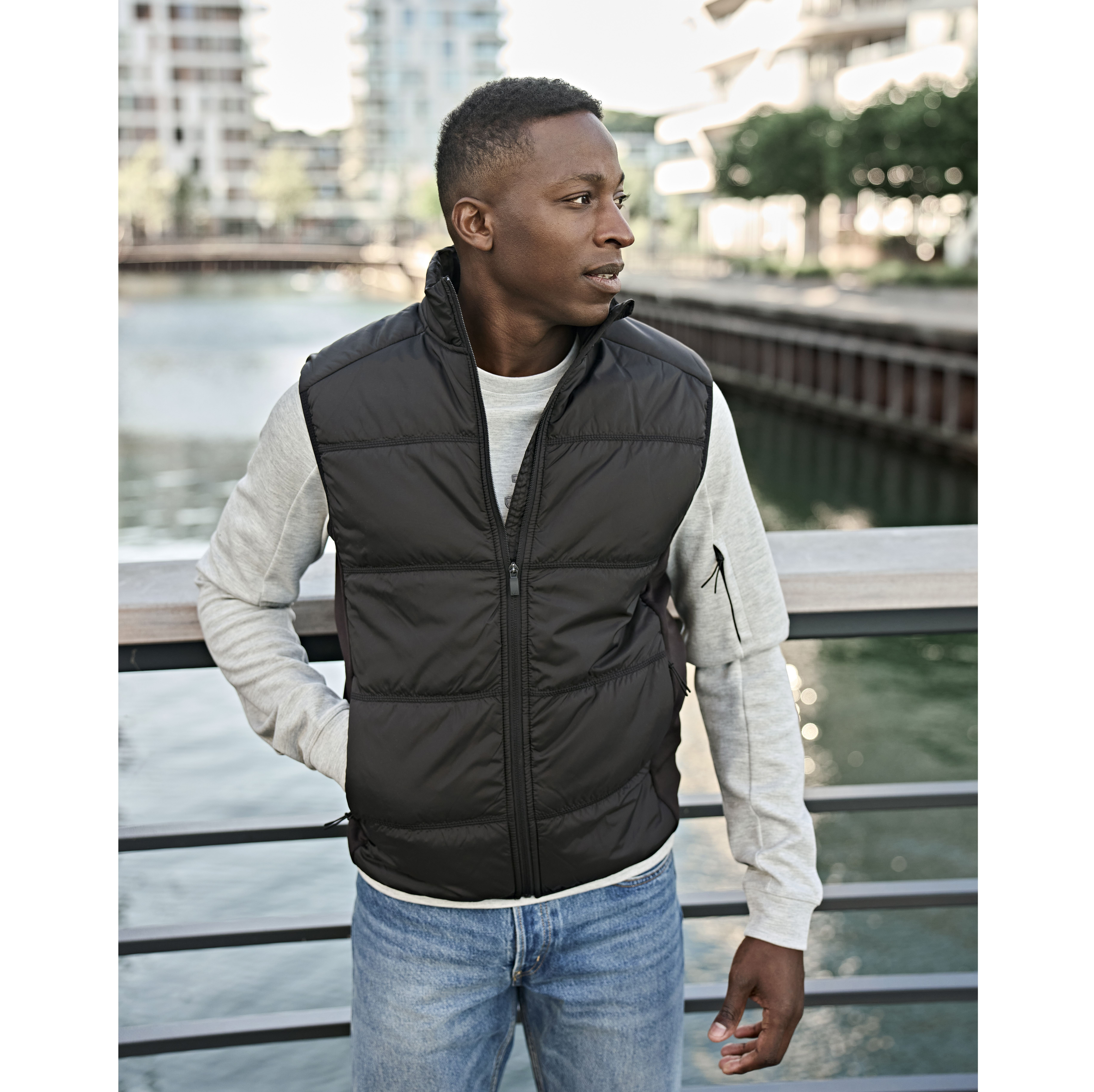 HYBRID-STRETCH BODYWARMER