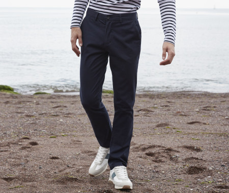 MEN'S LIGHTWEIGHT CHINO