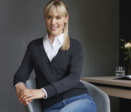 WOMEN'S V-NECK KNITTED CARDIGAN