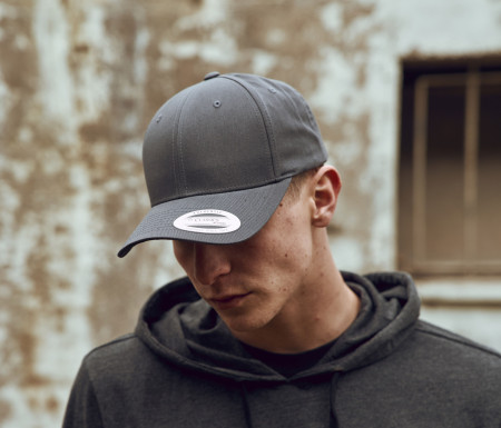 CURVED CLASSIC SNAPBACK CAP