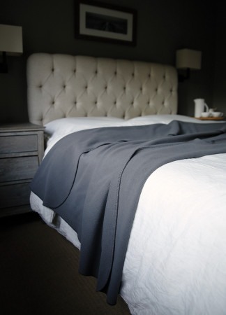 RECYCLED FLEECE BLANKET