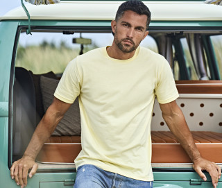 UNLABELED LUXURY TEE